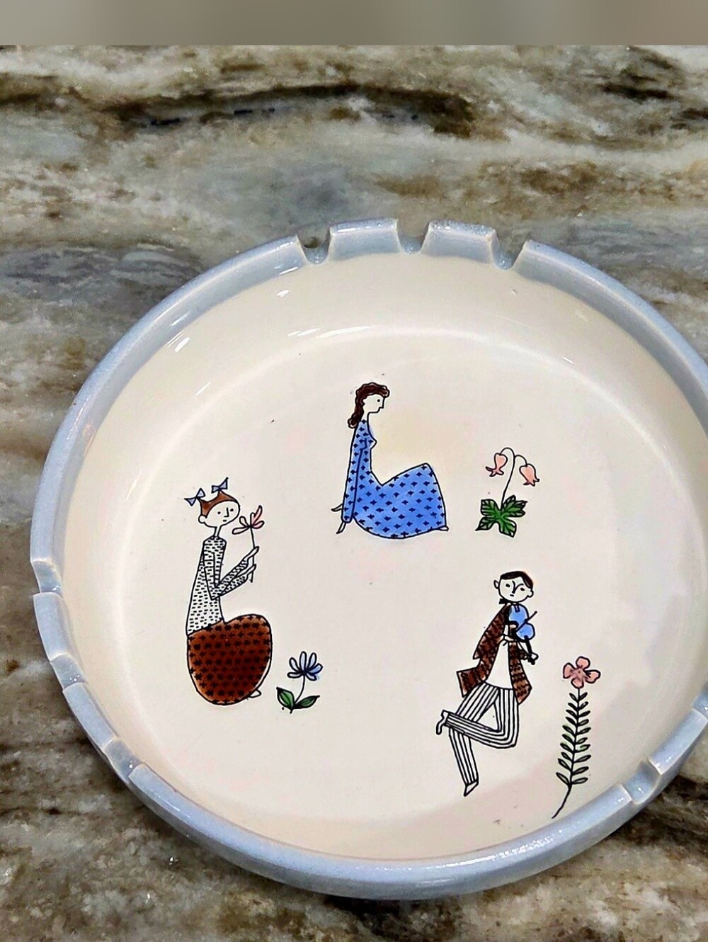 Vintage Mid Century Modern 7" Wales Ceramic Ashtray With Handpainted Figures